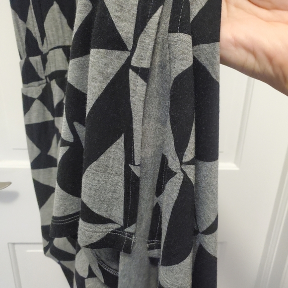 Ann Taylor LOFT Love Triangles Knit Midi Dress Size Medium, Casual Comfy Stretch - Picture 8 of 11